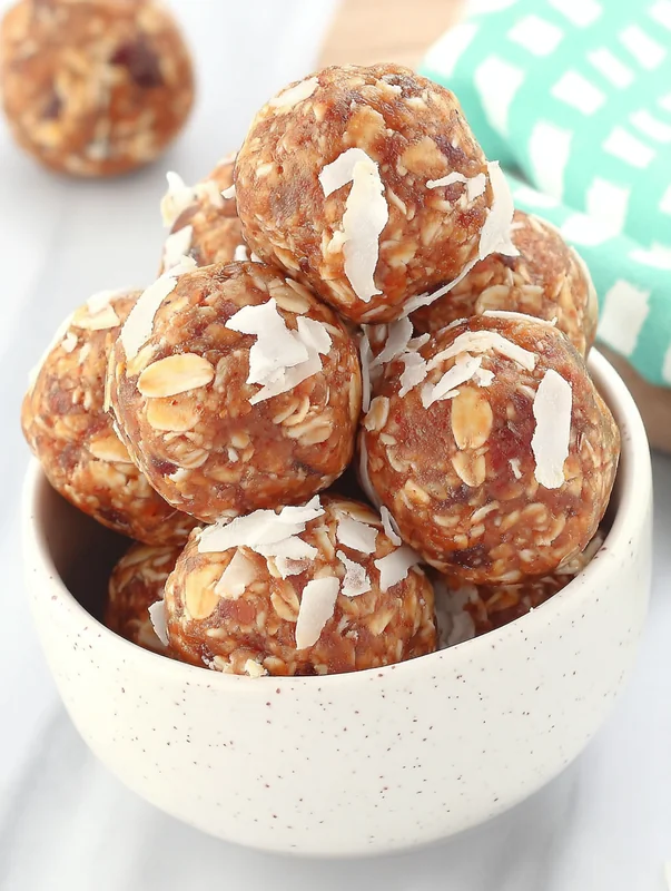 Protein Balls Plated